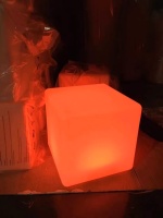 Светильник Куб 25 с питанием от АКБ, RGB